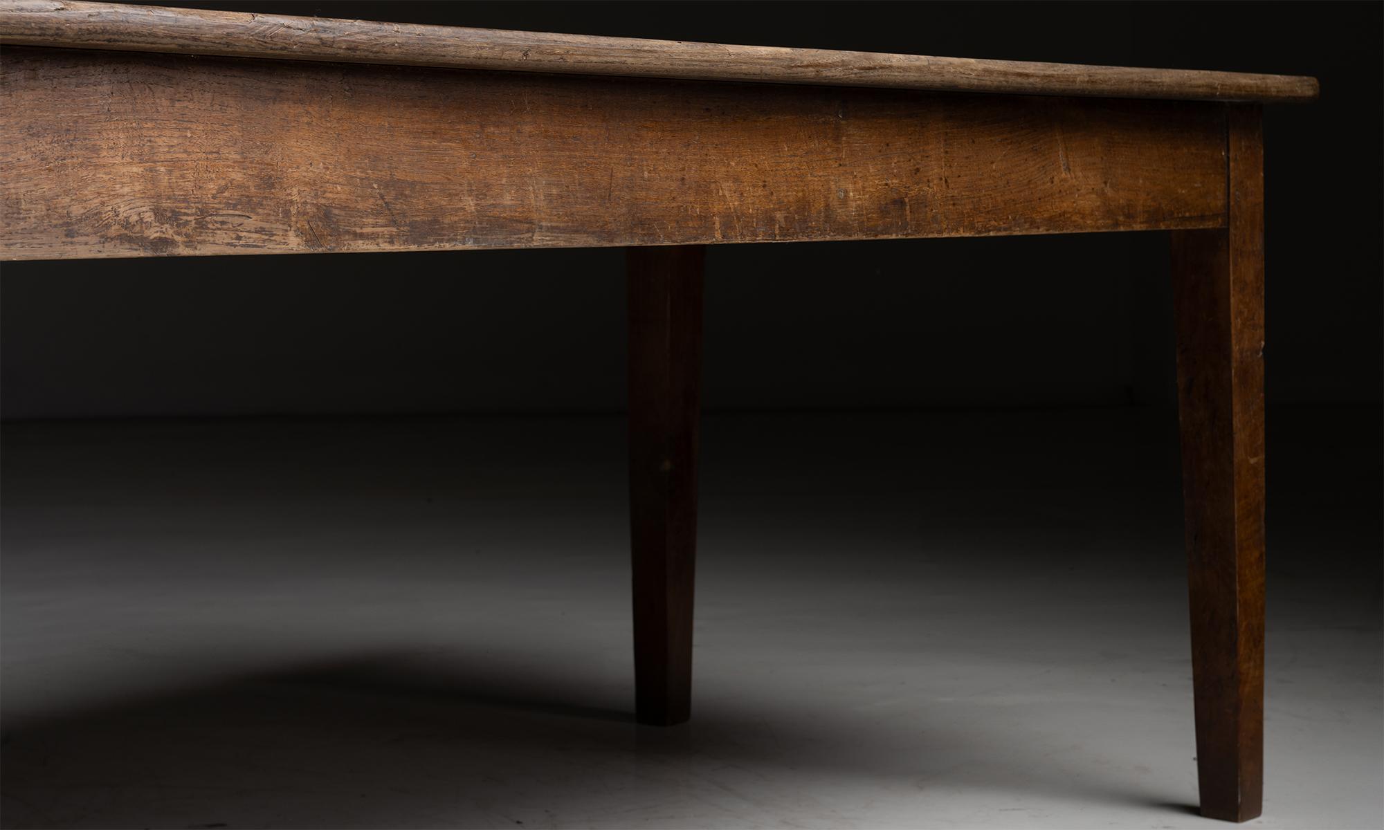 Chestnut Farmhouse Table, England circa 1820 For Sale 2