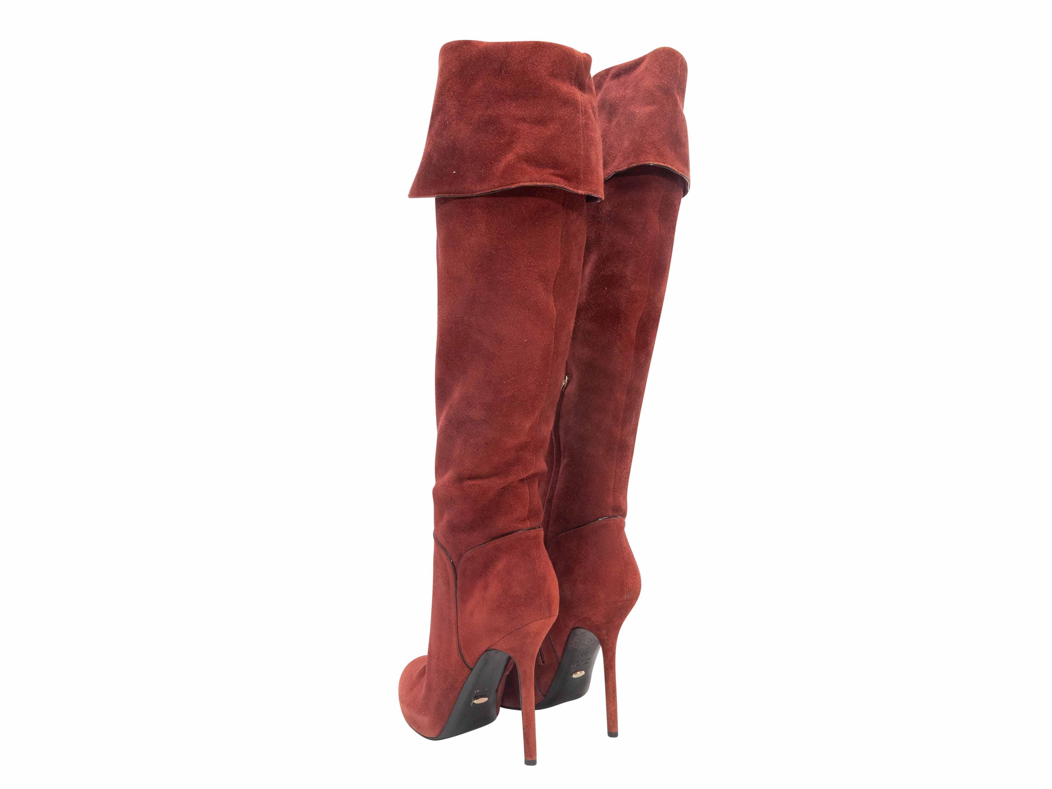Chestnut Sergio Rossi Heeled Suede Boots Size 37 Bon état - En vente à New York, NY