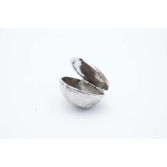 Chestnut shaped silver pill box