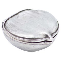 Chestnut shaped silver pill box