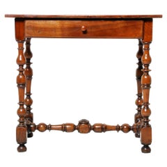 Table en châtaignier avec tiroir