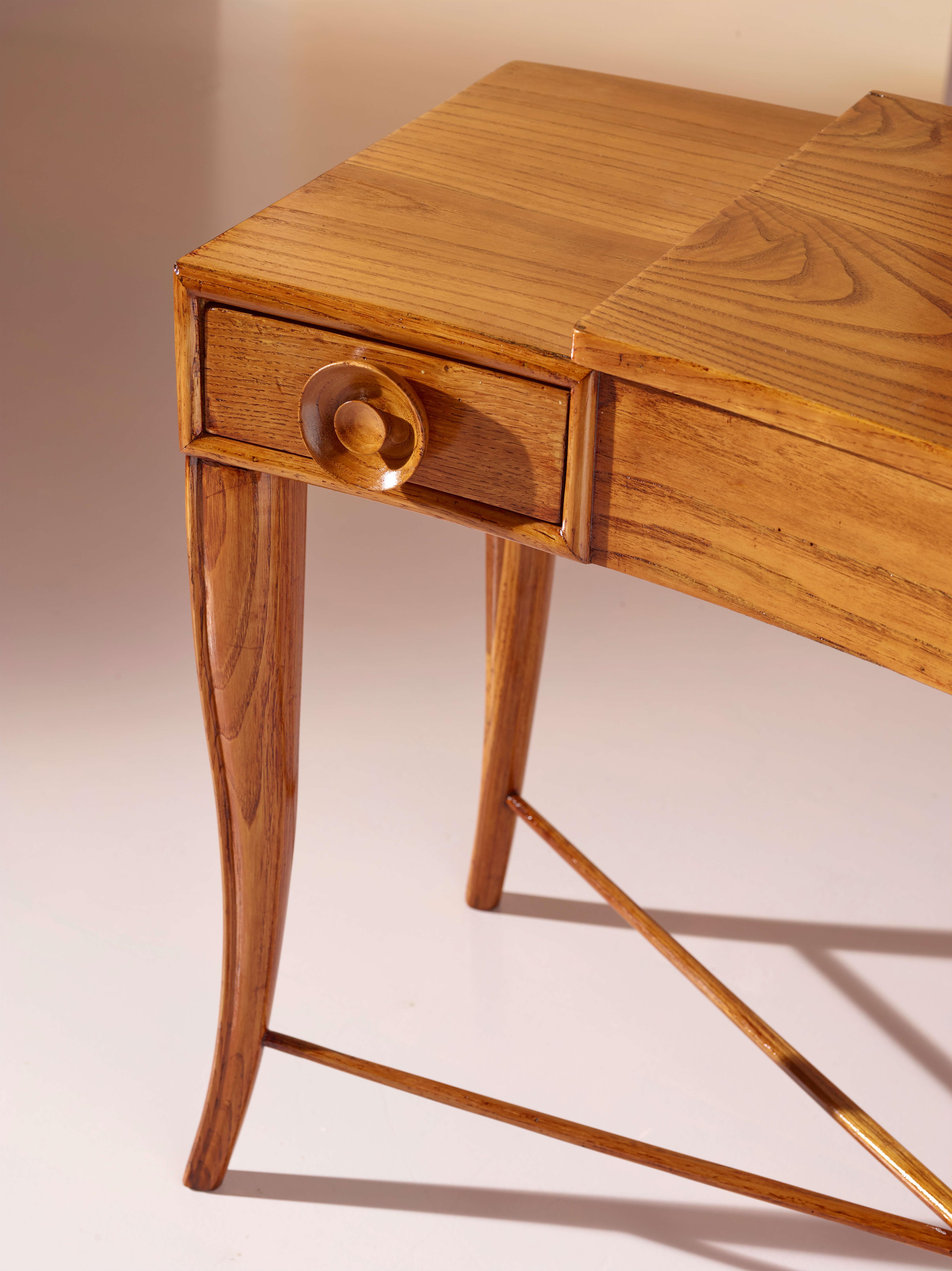 Schminktisch aus Kastanienholz, italienische Handwerkskunst, 1950er Jahre im Angebot 4
