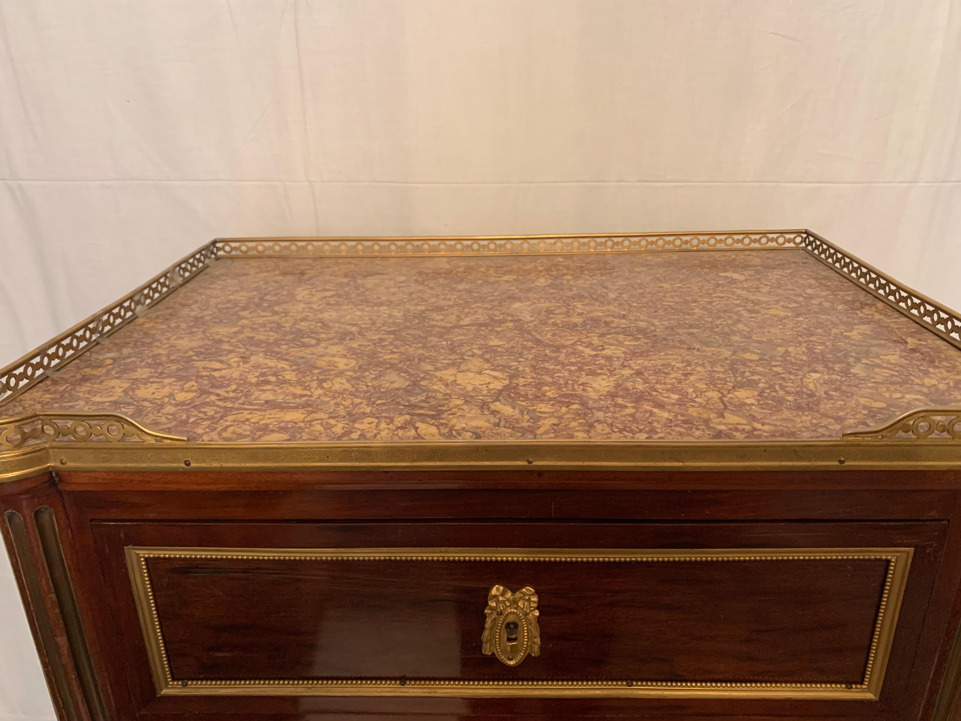 Chests of drawers mahogany and bronze For Sale 1
