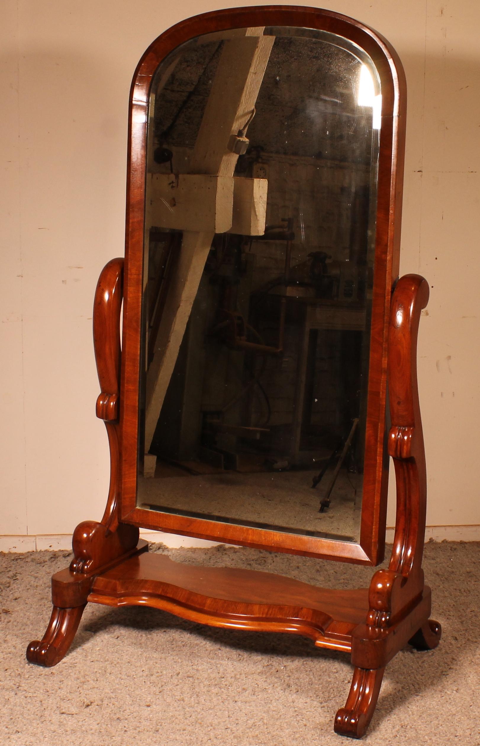 Victorian Cheval Mirror in Mahogany, 19th Century For Sale