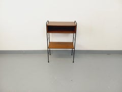 Chevet ou petite étagère vintage en teck et métal noir style String Tomado