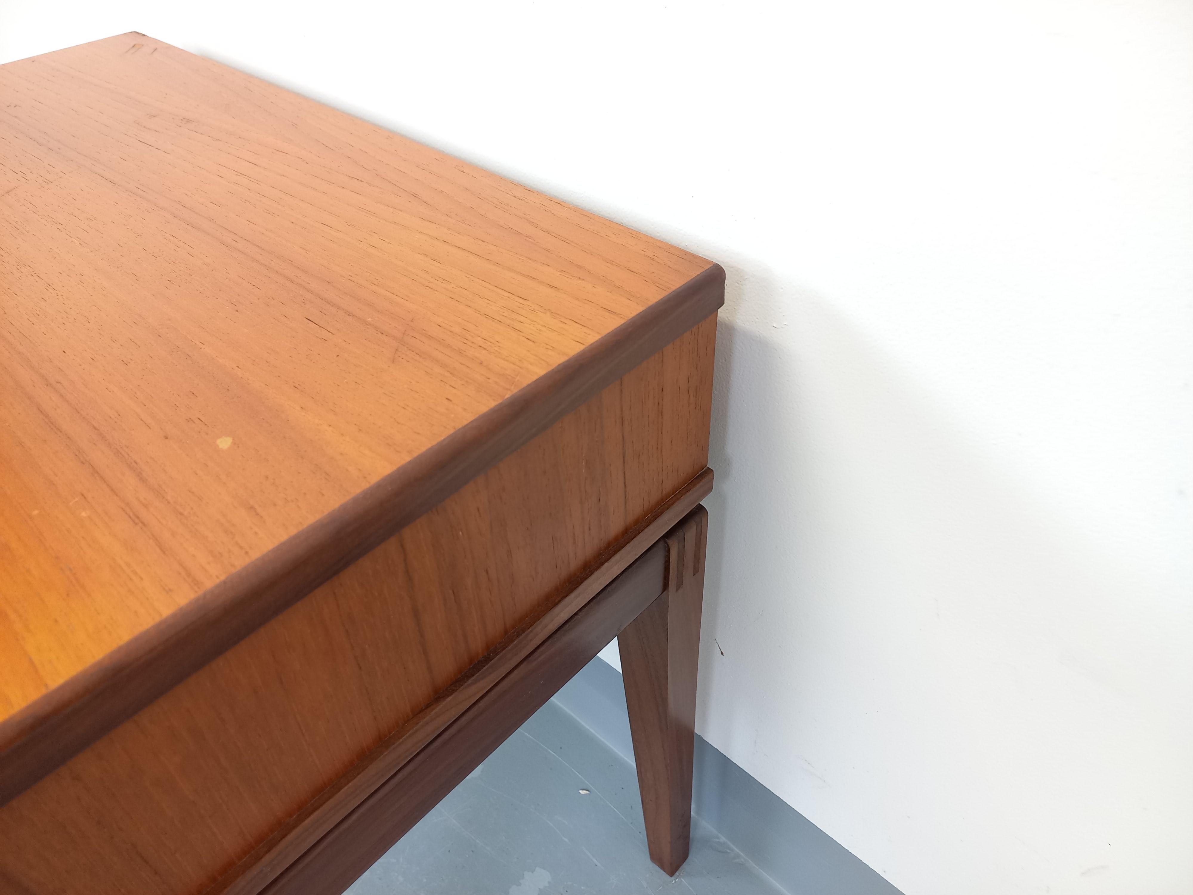 Scandinave Chevet scandinave vintage en teck des années 60 en vente