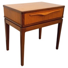 Chevet scandinave vintage en teck des années 60