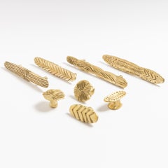 Chevron 2 pull handle