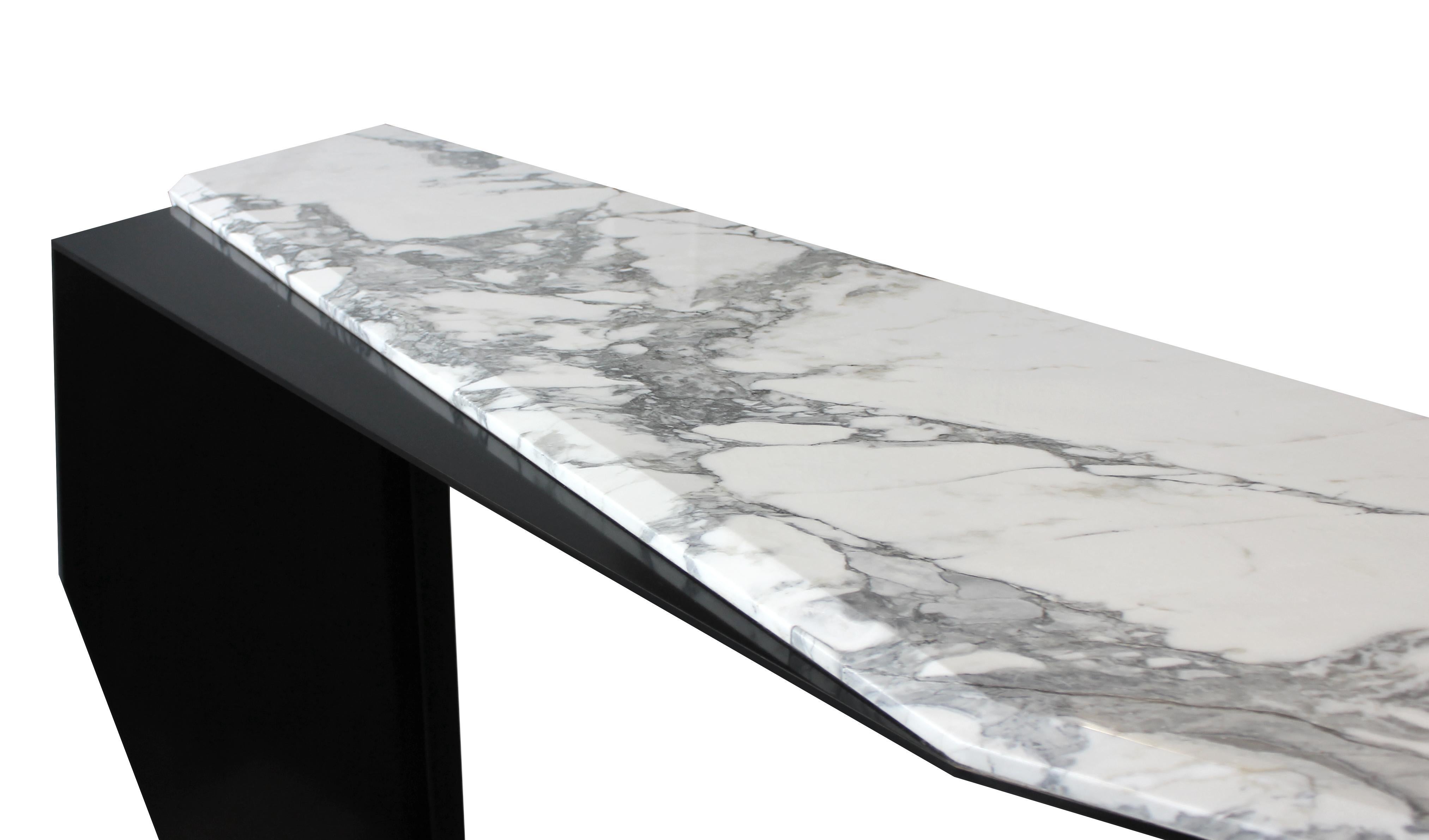 Chevron Brass and Calacatta Gold Marble Console Table In New Condition For Sale In Brooklyn, NY