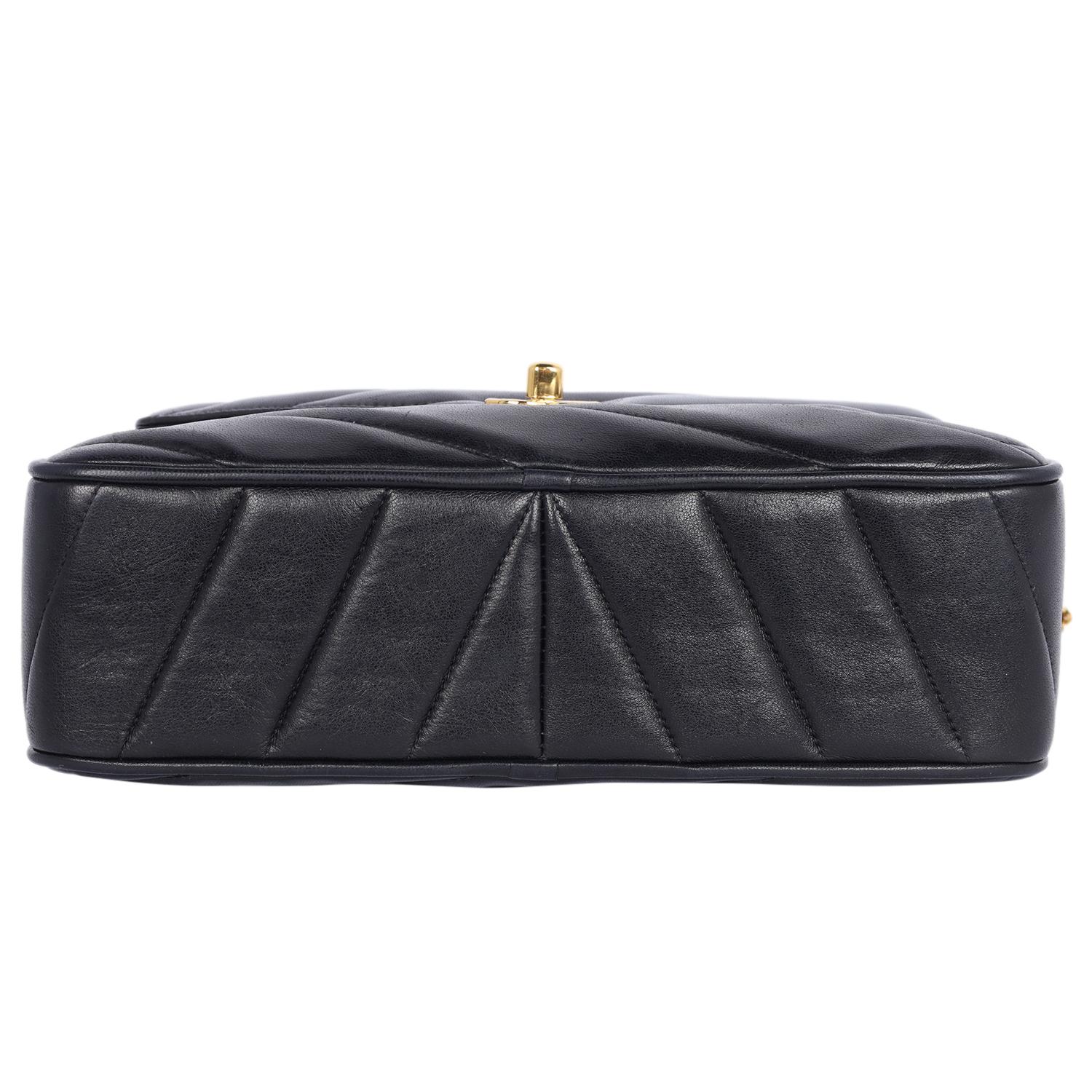 Chevron Lambskin Envelope Pocket Camera Bag Medium Black 5
