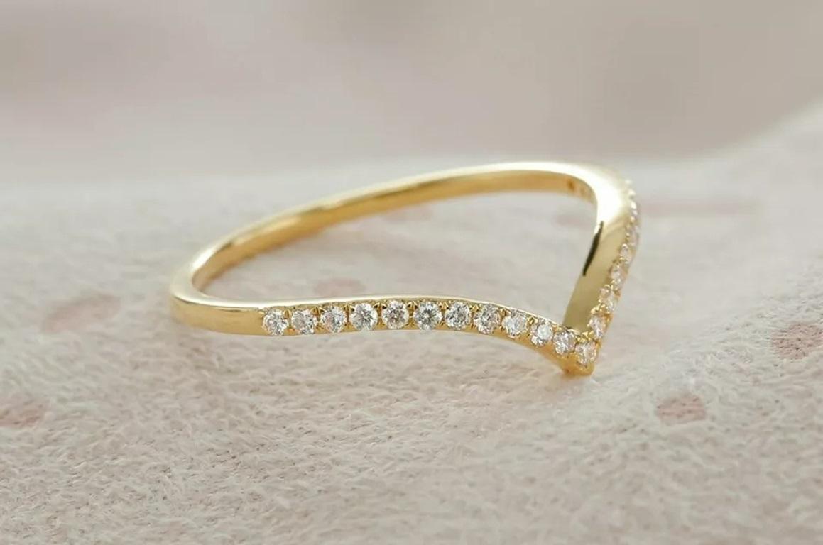 Chevron 14k Solid Gold Ring Diamond V Shaped Ring Stacking Diamond Ring Gift.
Léger, il peut être porté tous les jours

Informations complémentaires :
Condit : Nouveau avec étiquettes : Un article neuf, non utilisé et non porté (y compris les