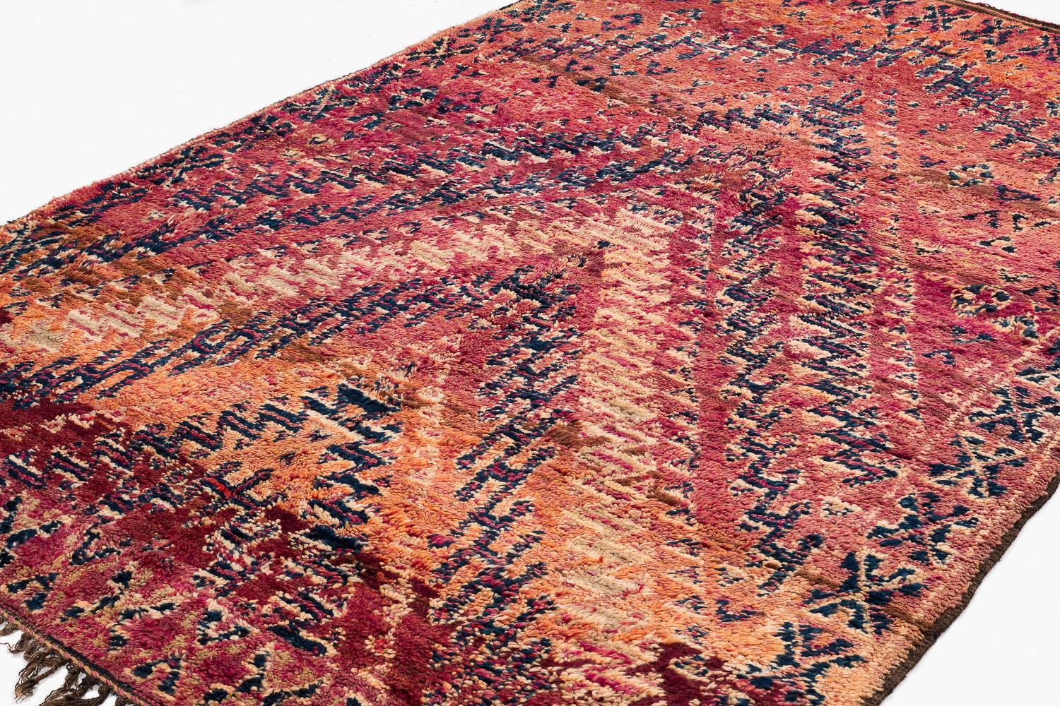 Alfombra antigua Beni Mguild de lana marroquí Shag Midcentury Vintage Chevron Marroquí en venta