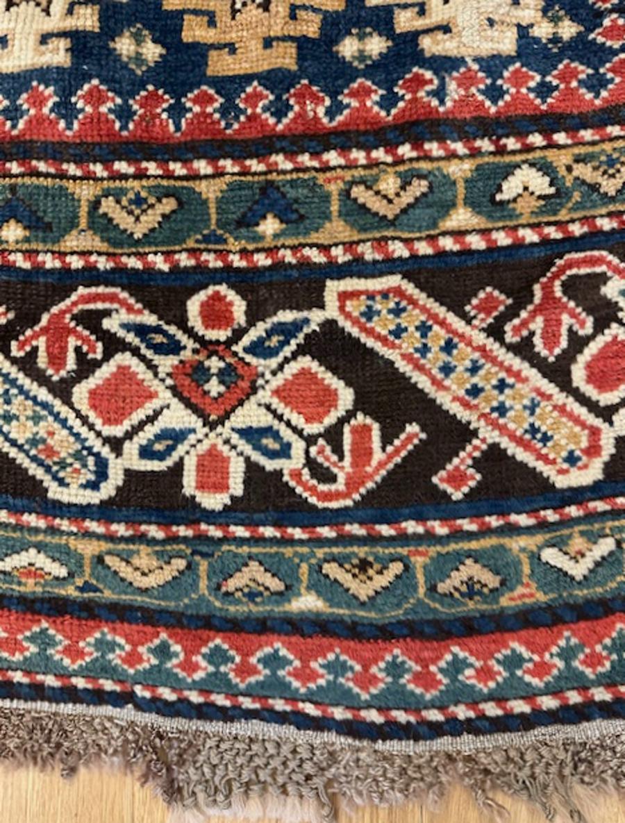 Chi-Chi-Teppich aus dem Bezirk Kuba, Ostkaukasus

Alter: ca. 1890

Abmessungen: 9′.4 
