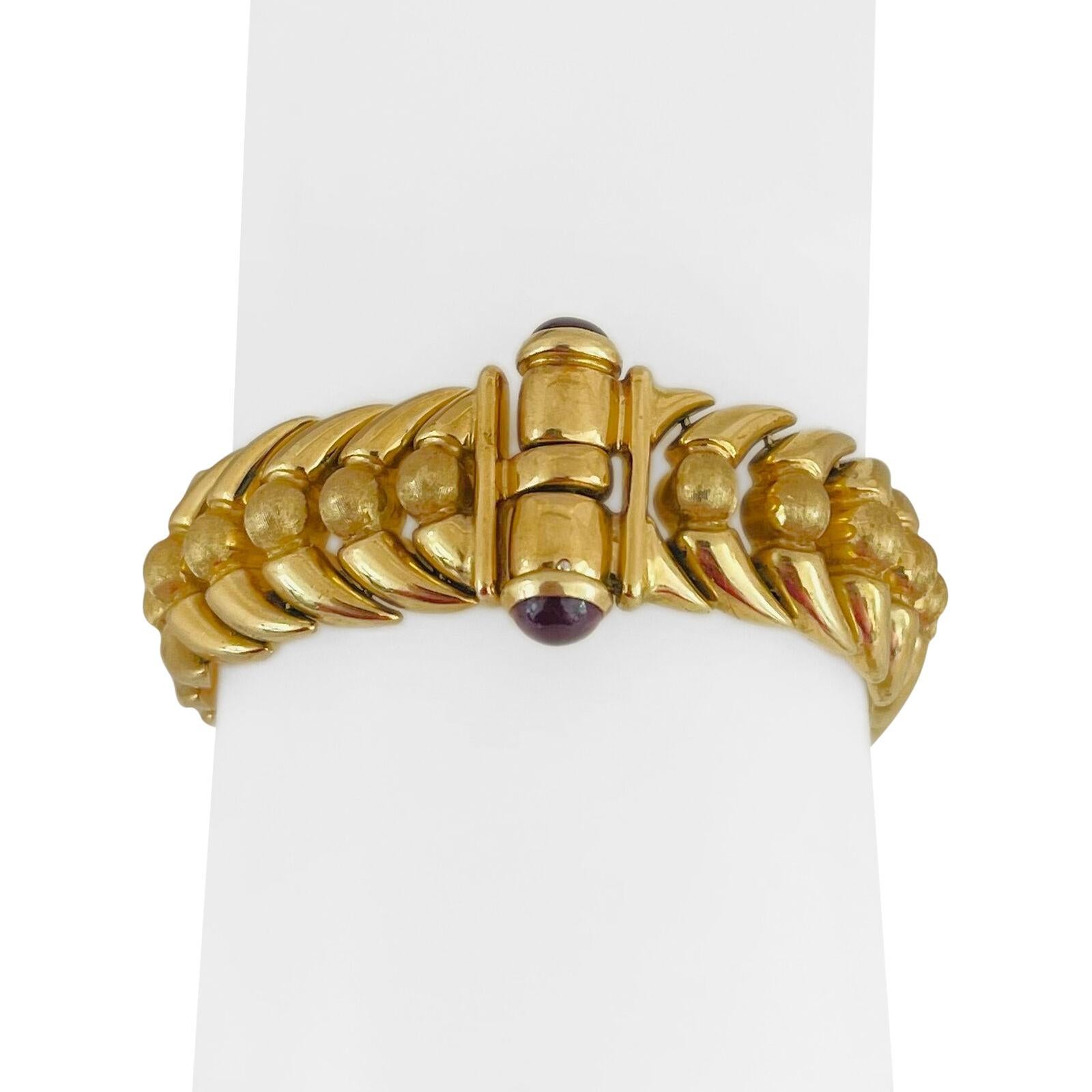 Chiampesan 18 Karat Yellow Gold Fancy Link Cabochon Ruby Bracelet Italy For Sale 5