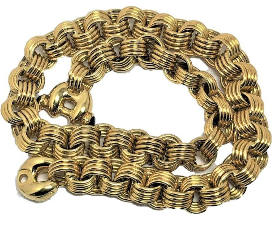 This very well constructed 18k yellow gold, four spiral link necklace is signed Chiampesan. It is a late 20th century creation of a well respected manufacturer Chiampesan Fabris, located in Vincenza Italy. Measuring 18 inches in length by 14.5mm in