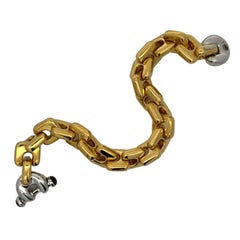 Chiampesan Italian 18 Karat Yellow Gold Chunky Link Bracelet Cabochon Ruby Clasp