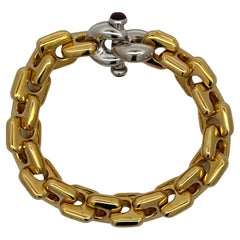 Chiampesan Italian 18 Karat Yellow Gold Chunky Link Bracelet Cabochon Ruby Clasp