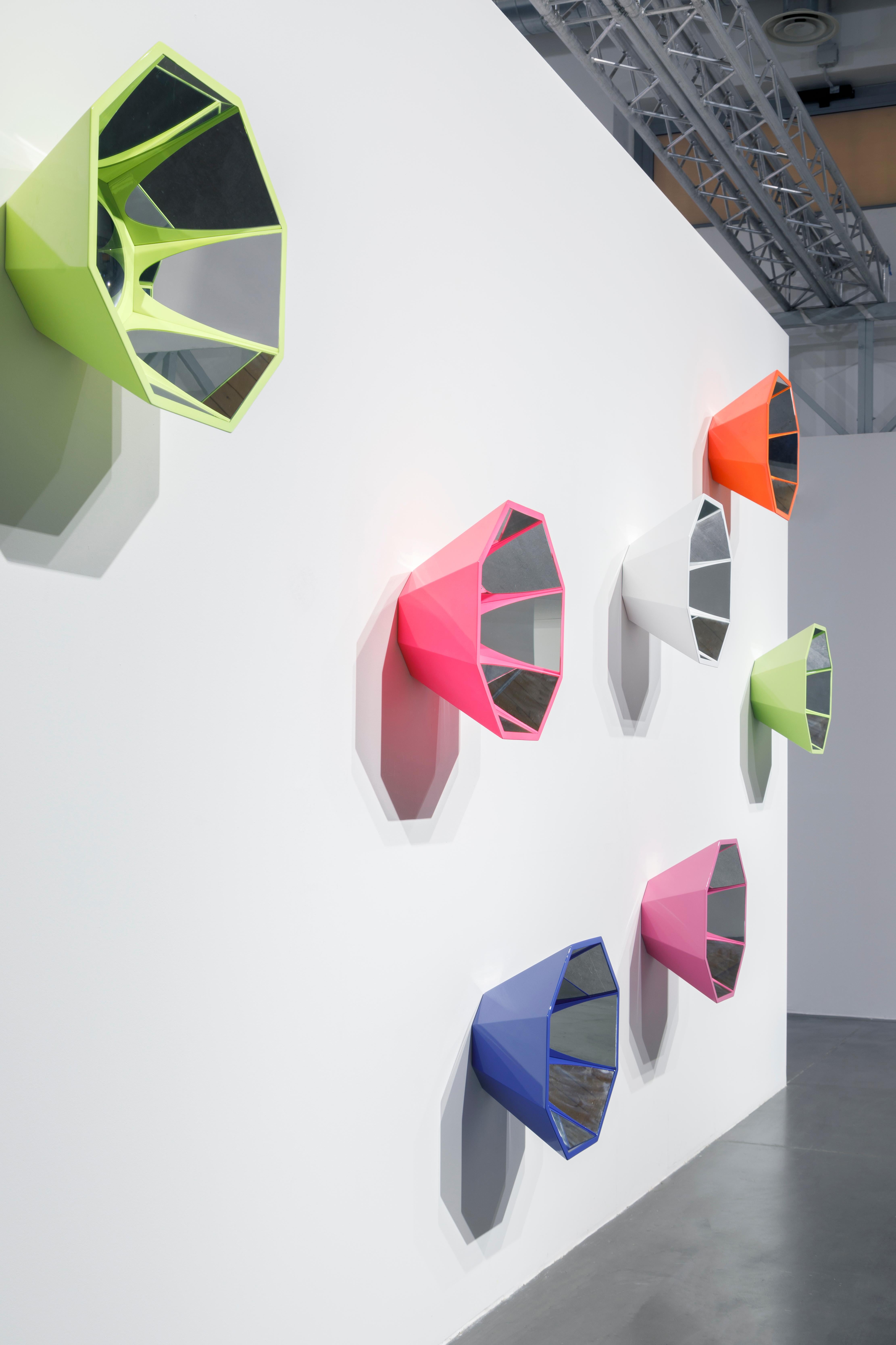Chiara Dynys, Kaleidos, 2020, sculpture, mirror, pink 1