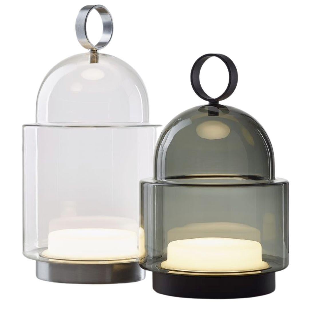 Große mundgeblasene, abnehmbare Tischlampe „Dome Nomad“ aus rauchgrauem Glas für Brokis (21. Jahrhundert und zeitgenössisch) im Angebot