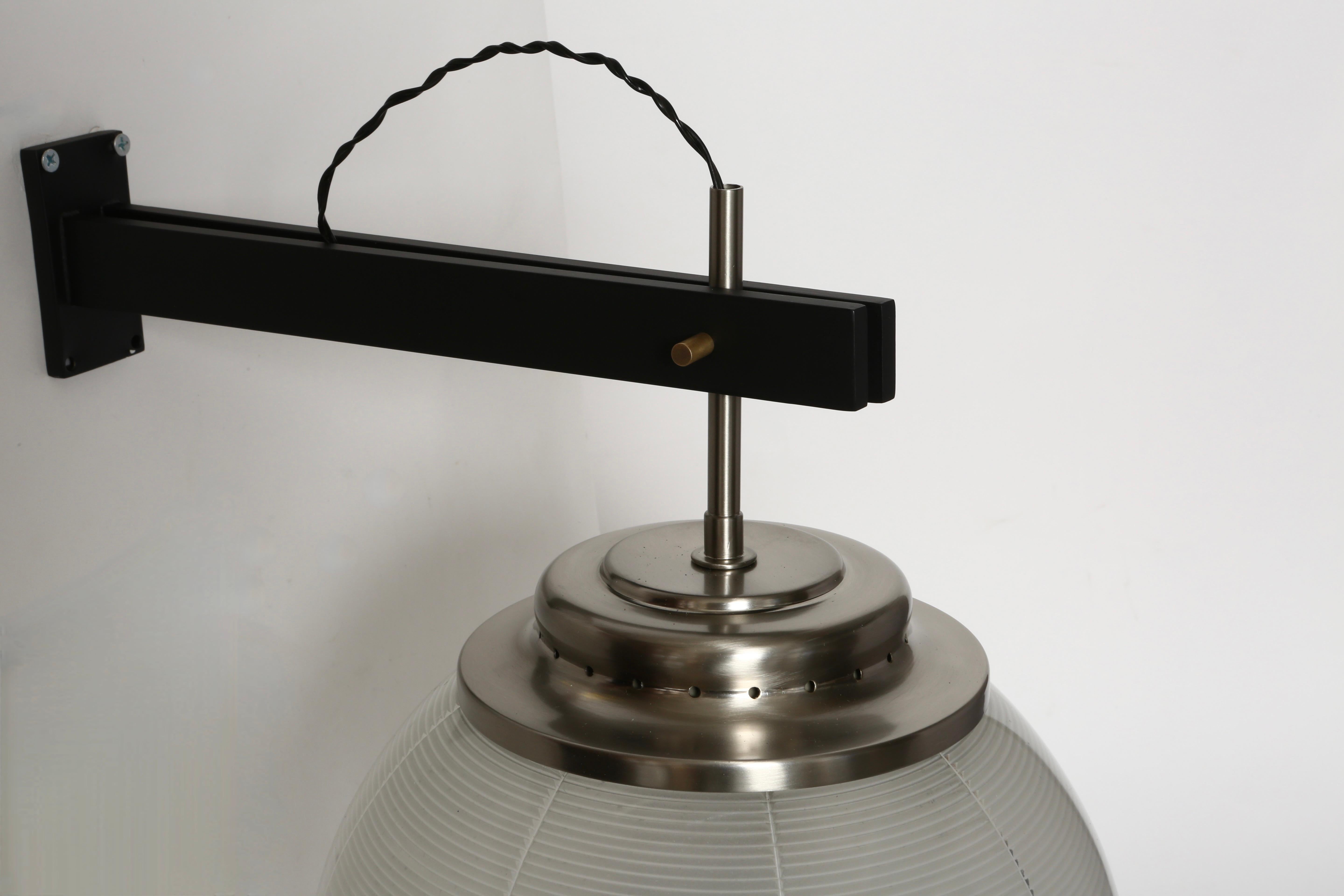 Mid-Century Modern Lights Chiaravallotti modèle A/567 en vente