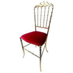 Chiavari Ottomane-Esszimmerstuhl aus Messing und rotem Samt, Mitte des Jahrhunderts, Italien