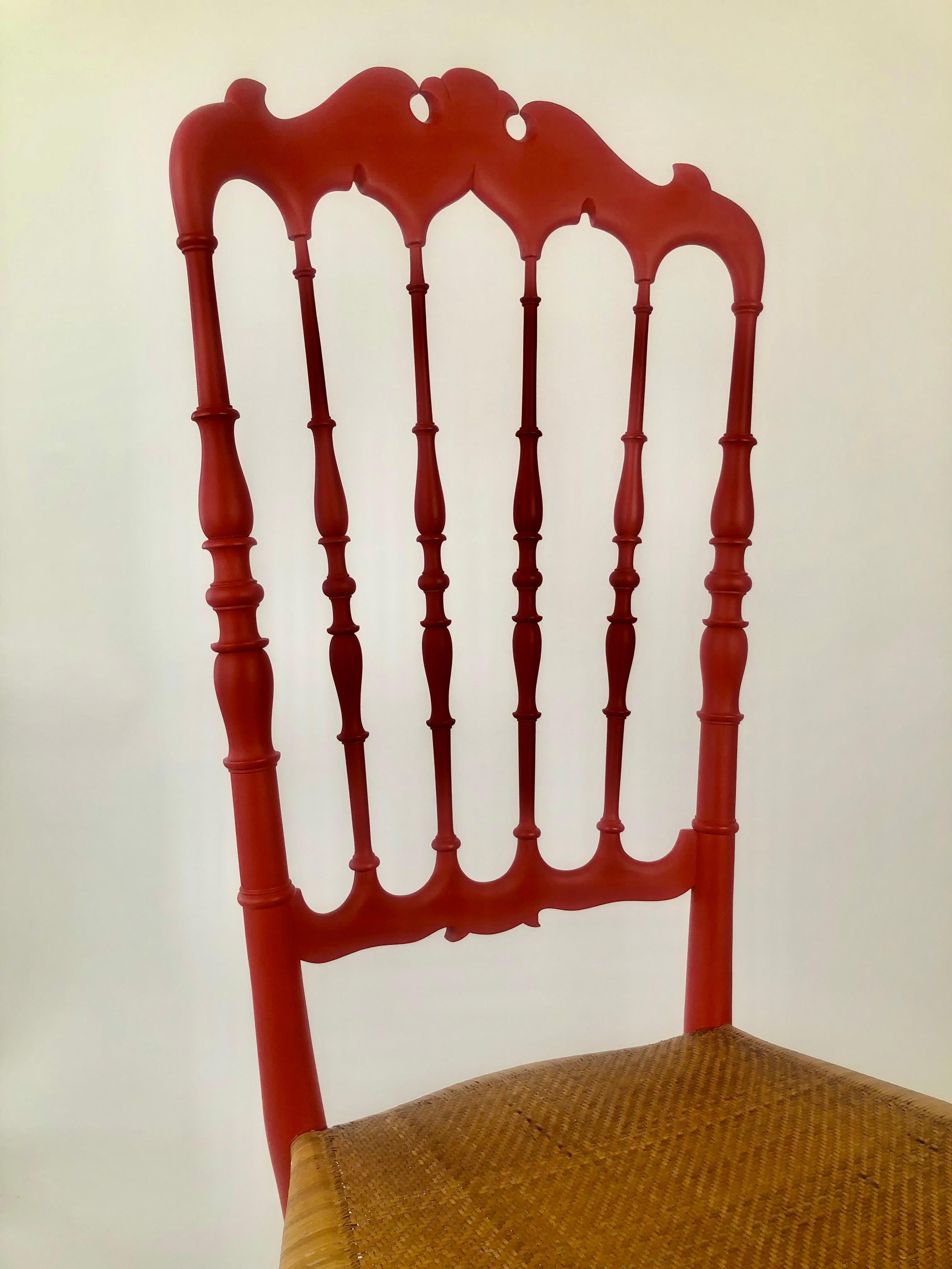 Chaise Chiavari réalisée par Ditta Levaggi Rinaldo, peinte en rouge tomate mat, Italie en vente 5