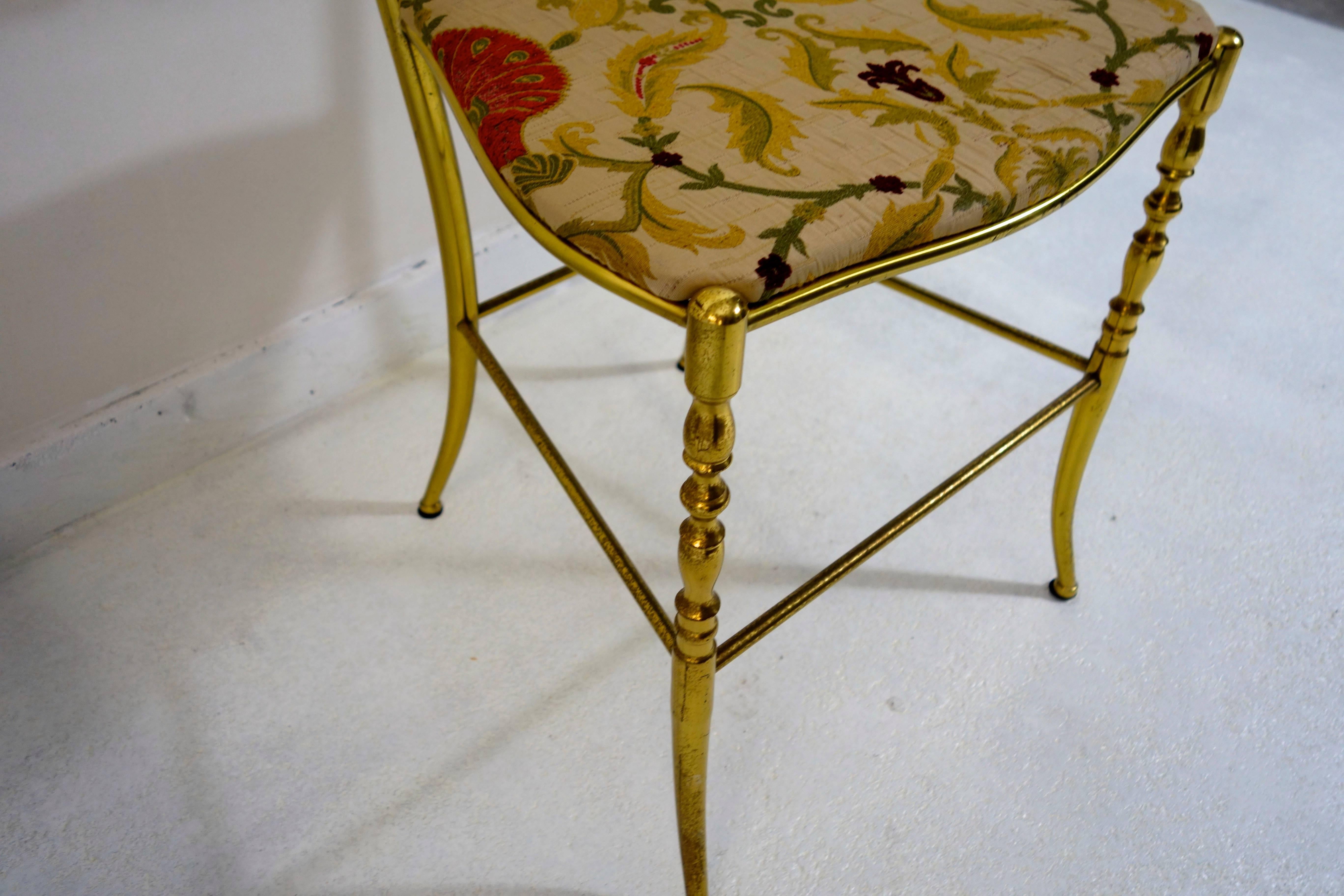 Pair of two Shiny Brass Chairs in Hollywood Regency style made by Chiavari In Good Condition In Doornspijk, NL