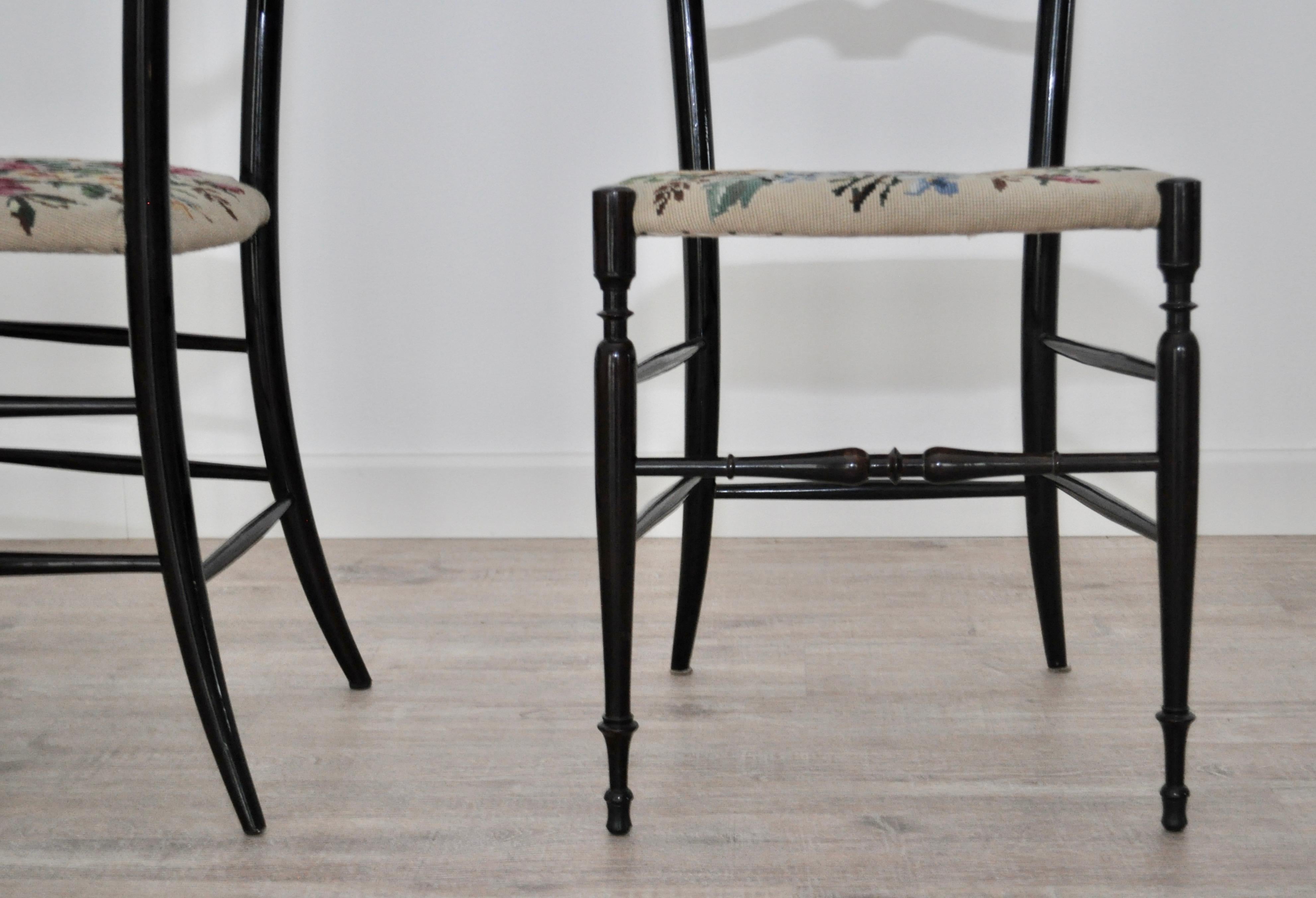 Chiavarine Chairs, Dark Maple Glossy Varnished, 1968s In Good Condition For Sale In Manzano, Friuli Venezia Giulia
