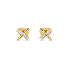 Boucles d'oreilles chics en or jaune 14 carats avec diamants baguettes de 0,10 carat