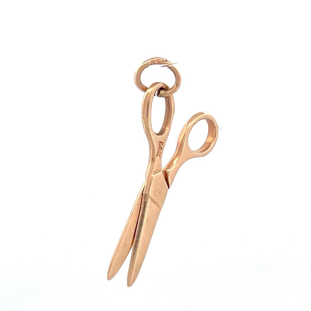 Chic 14k Yellow Gold Scissor Charm Pendant

Make a stylish statement with this charming 14k yellow gold scissor charm pendant. The petite size and intricate design of the scissor charm add a touch of whimsy and playfulness to your jewelry