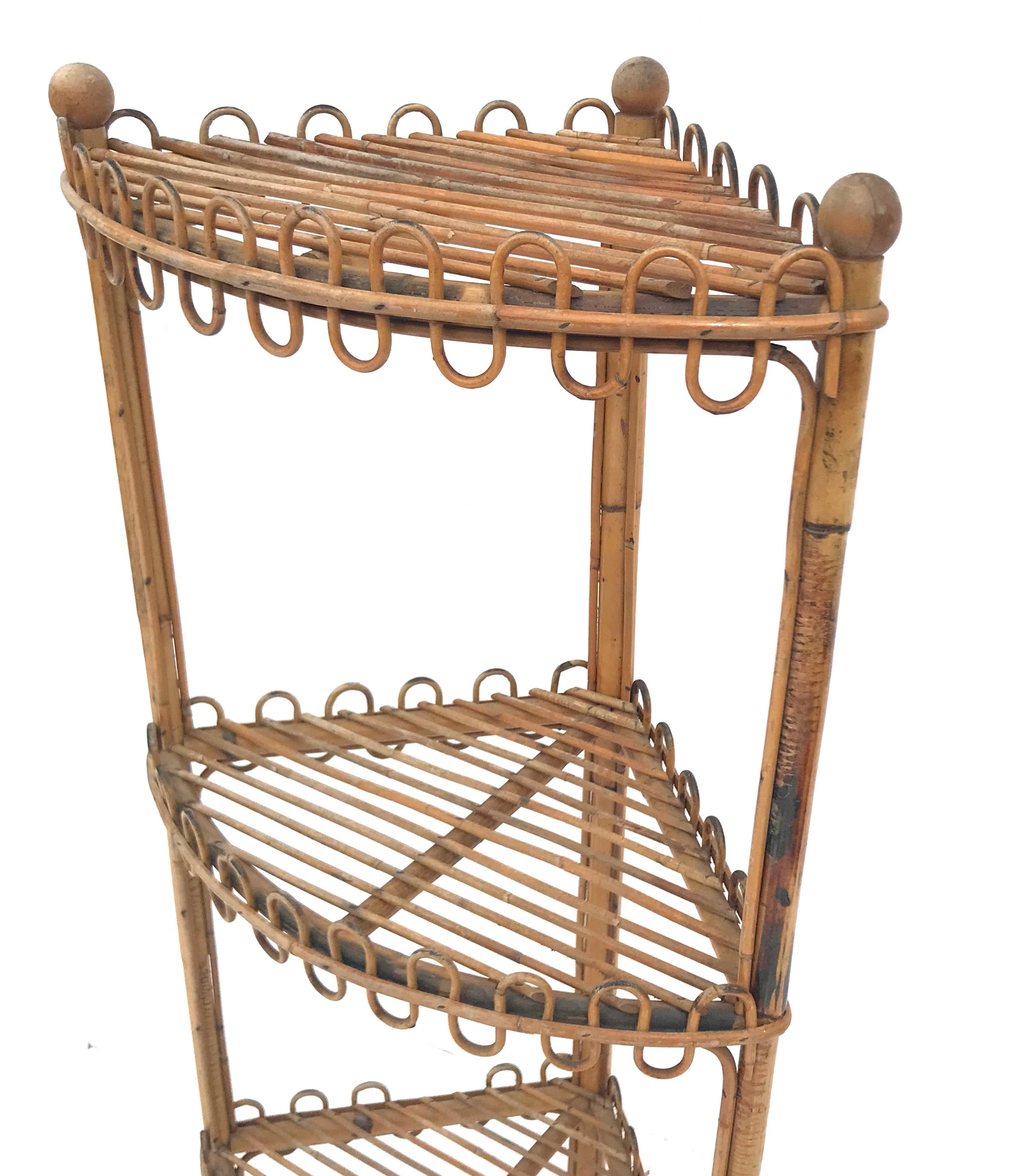 Chic 1950s French Sculpted Rattan Corner Shelf, Style of Jean Royere In Good Condition In Washington, DC