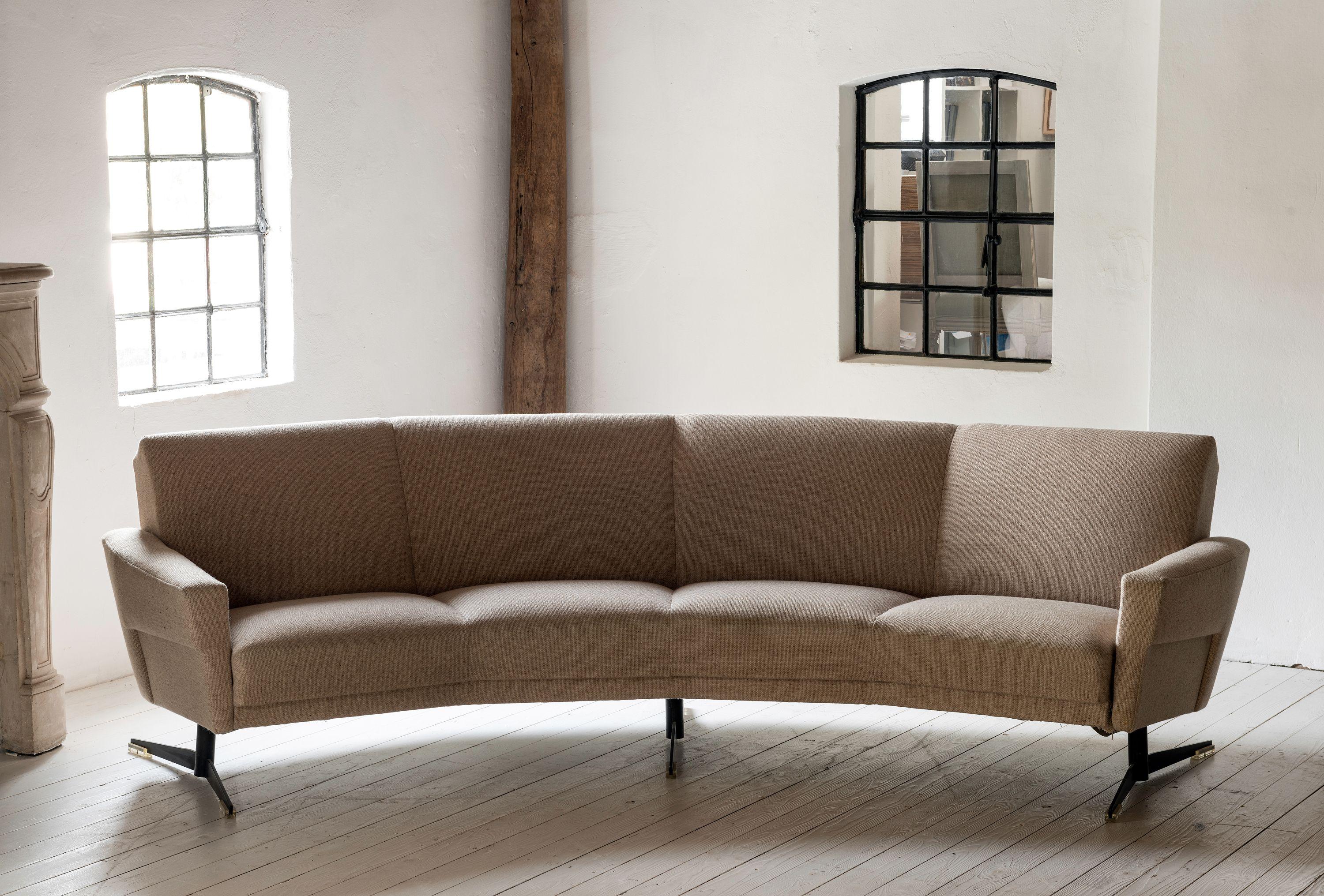 Chic 1960 Ies geschwungenes Sofa (Belgisch) im Angebot