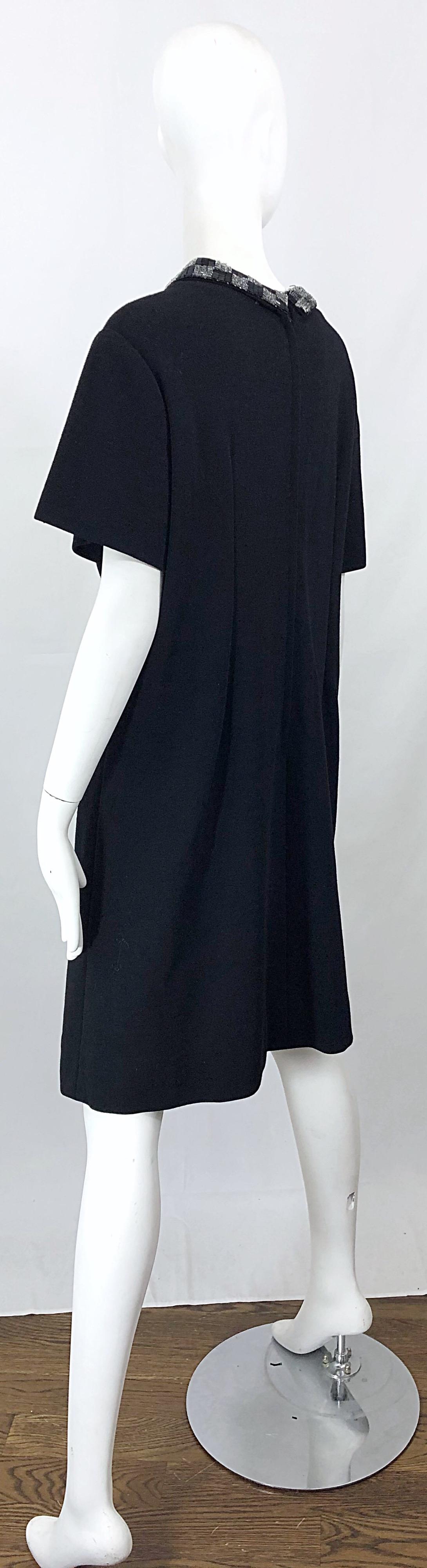 Chic 1960s Black Large Plus Size Beaded Vintage 60s Wool Shift Dress For Sale 5