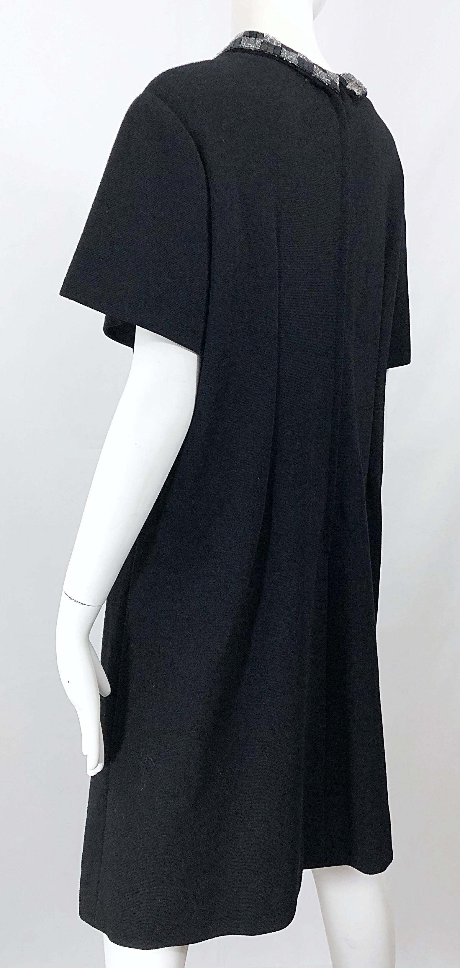 Women's Chic 1960s Black Large Plus Size Beaded Vintage 60s Wool Shift Dress For Sale