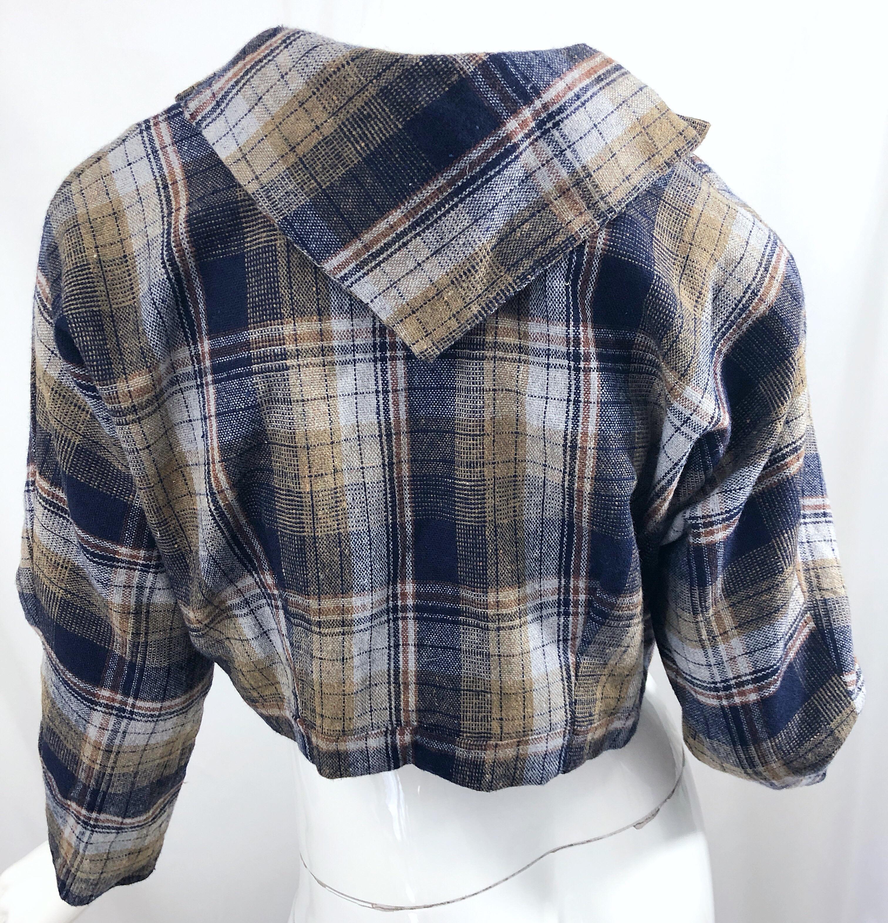 Chic 1960s Blue Plaid + Flowers Wool and Silk Space Age Cropped Bolero Jacket For Sale 2