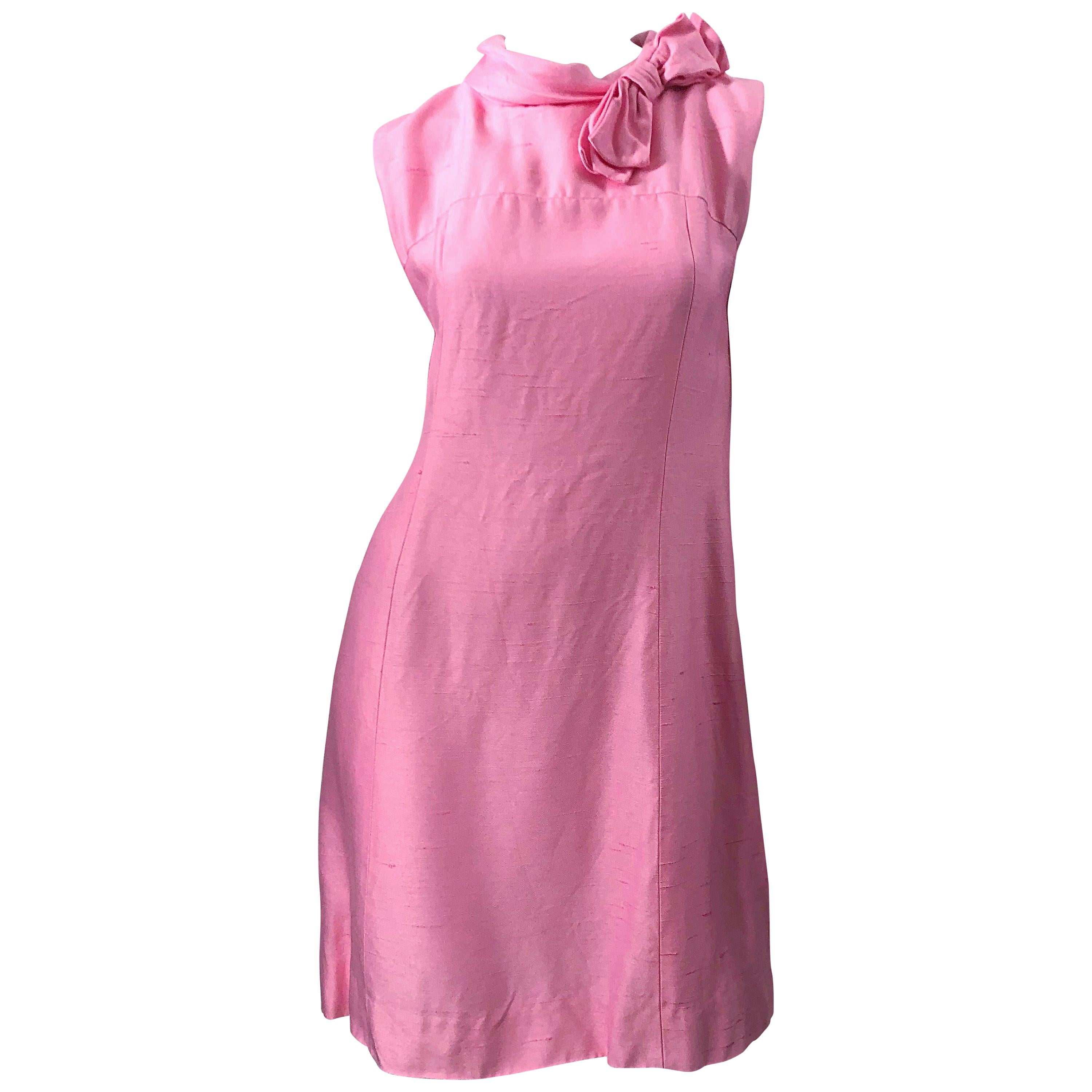 Chic 1960s Bubblegum Pink Jackie O Style Vintage 60s Raw Silk Bow Dress For Sale