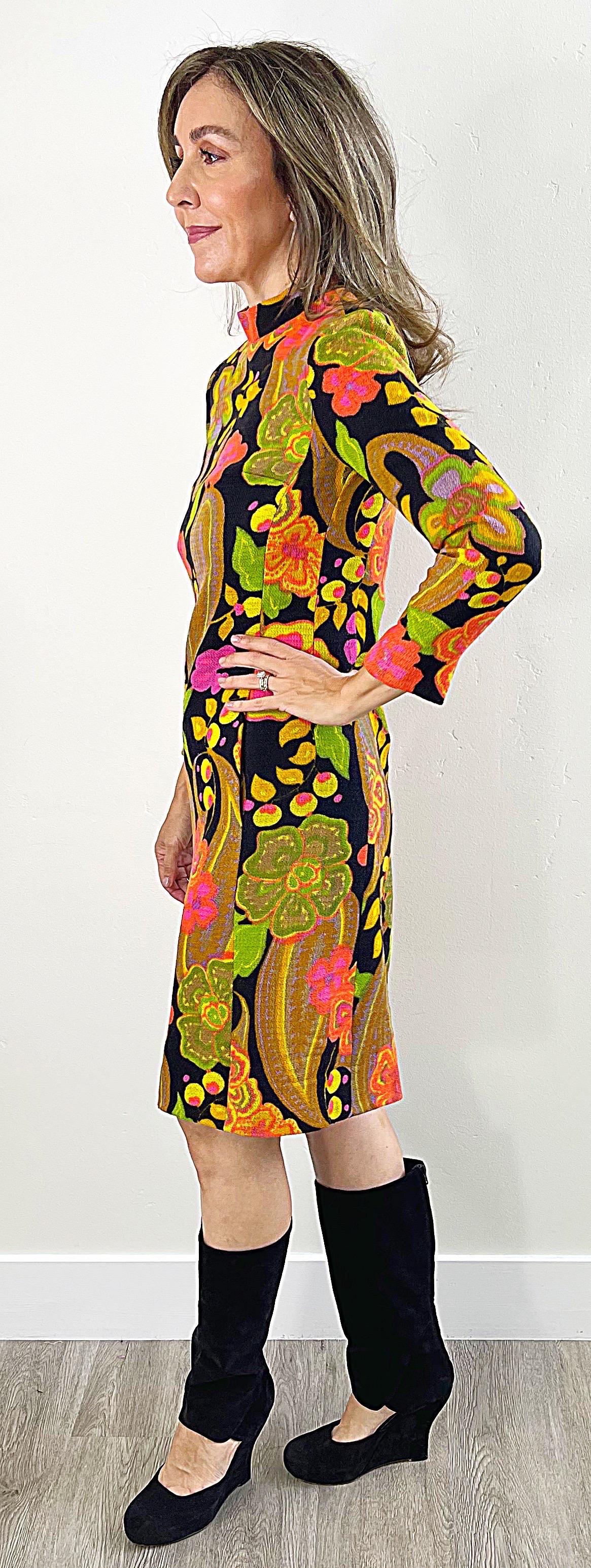 Brown 1960s Flower Power Long Sleeve Mod Pink Green Paisley Retro Vintage 60s Dress For Sale