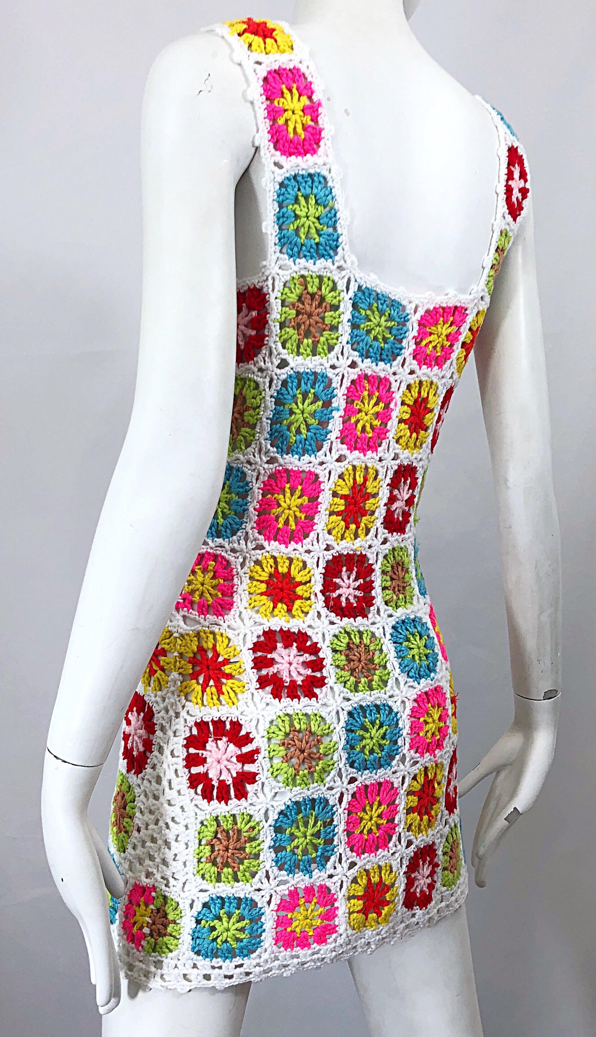 Chic 1960s Hand Crochet Colorful Flower Power Vintage 60s Mini Dress / Tunic In Excellent Condition In San Diego, CA