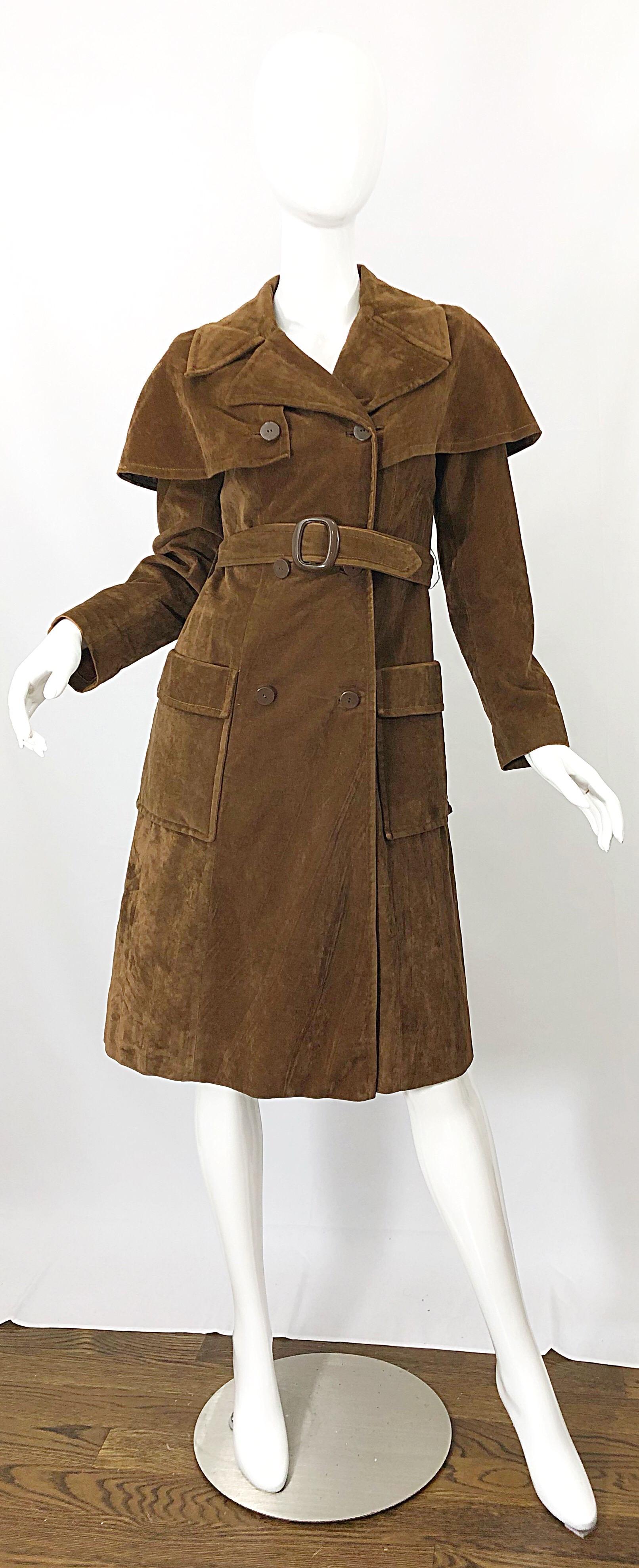 Chic 1960er Harzfeld's Braune zweireihige Vintage Aviator-Trenchcoat aus Samt im Angebot 12