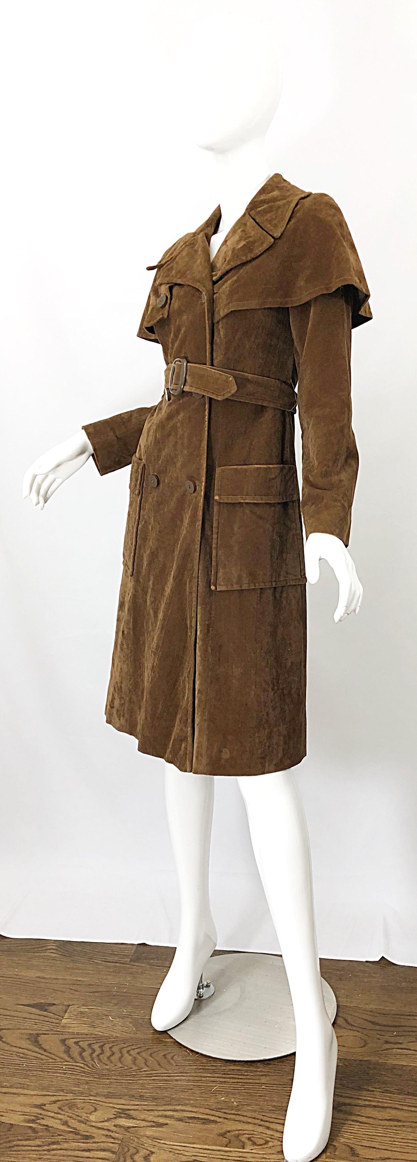 Women's Chic 1960s Harzfeld's Brown Velvet Double Breasted Vintage Aviator Trench Jacket For Sale