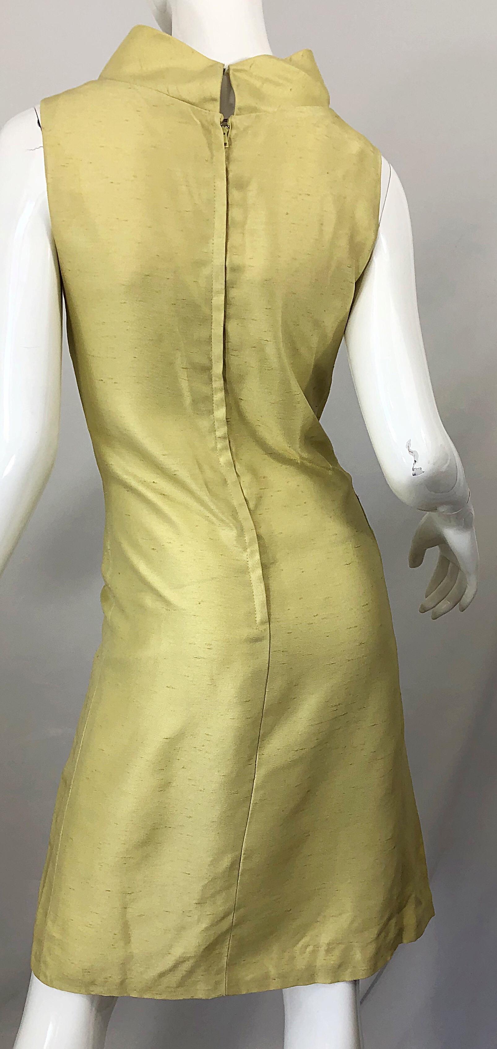 Chic 1960s I Magnin Yellow Silk Shantung Rhinestone  Bow Vintage 60s Shift Dress For Sale 1
