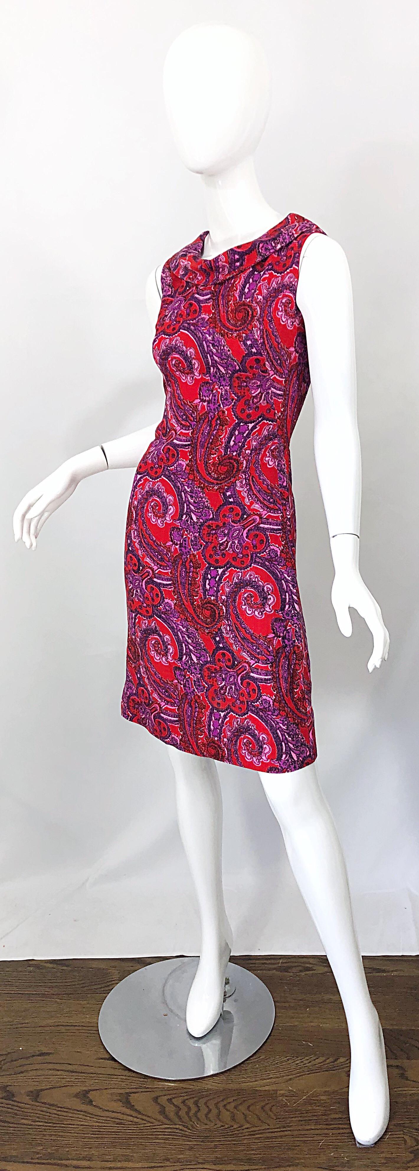 Chic 1960s Irish Linen Pink + Red + Purple Paisley Vintage 60s Mod Shift Dress For Sale 3