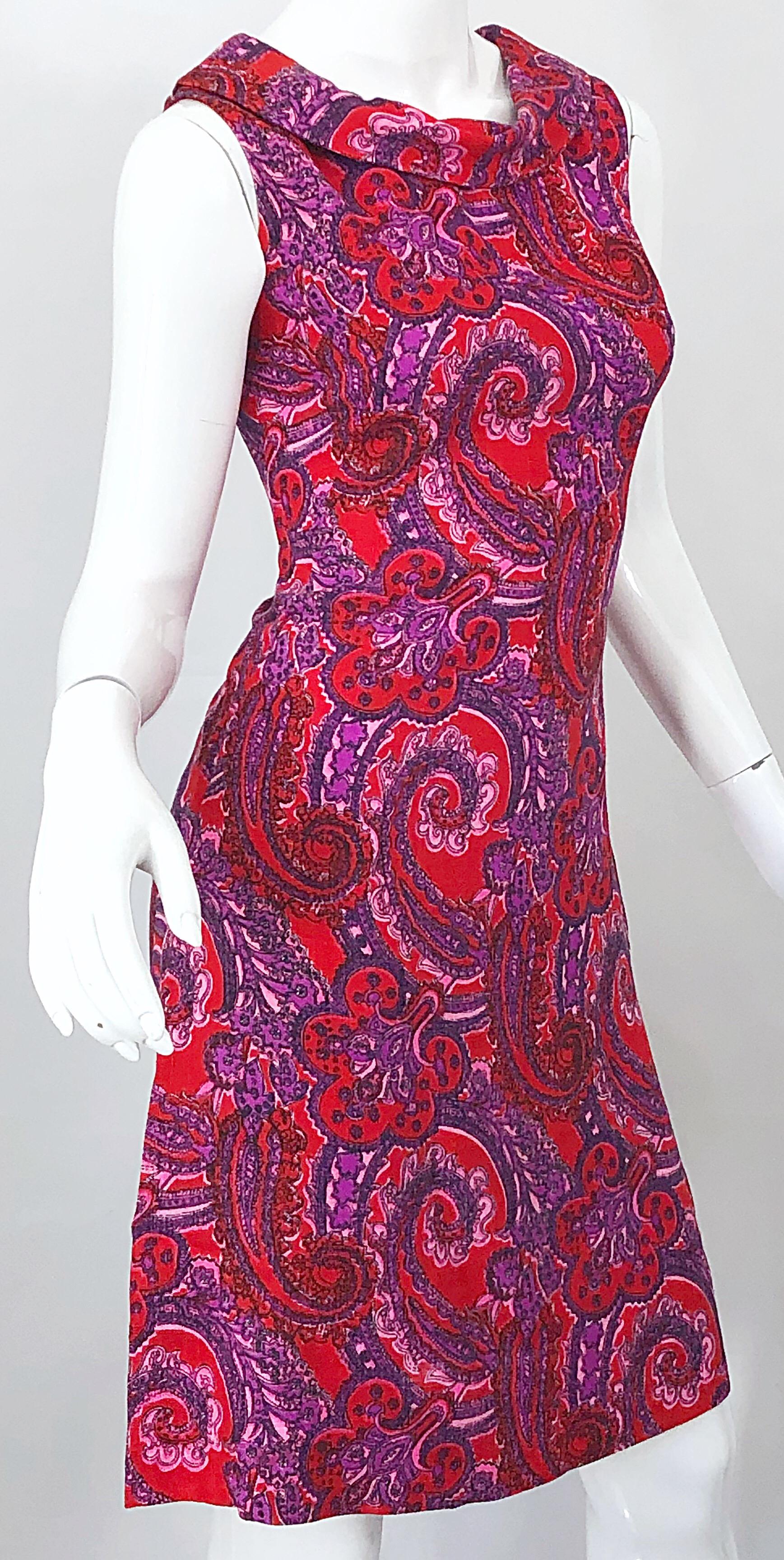 Chic 1960s Irish Linen Pink + Red + Purple Paisley Vintage 60s Mod Shift Dress For Sale 4