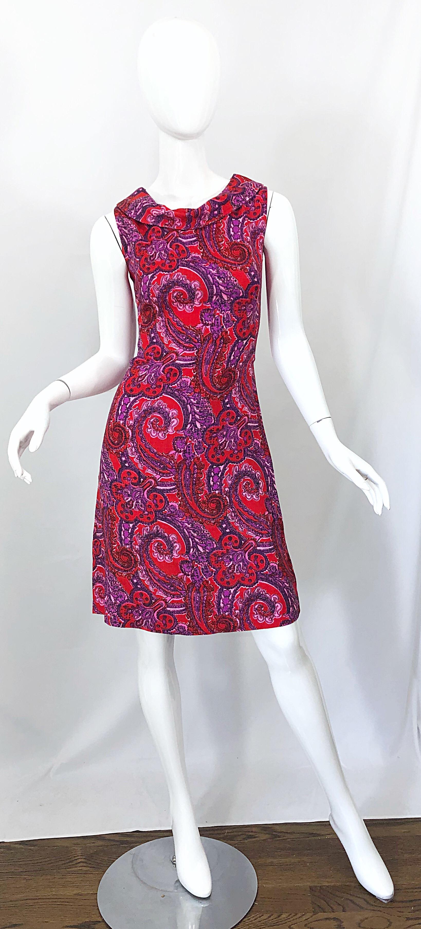 Chic 1960s Irish Linen Pink + Red + Purple Paisley Vintage 60s Mod Shift Dress For Sale 6