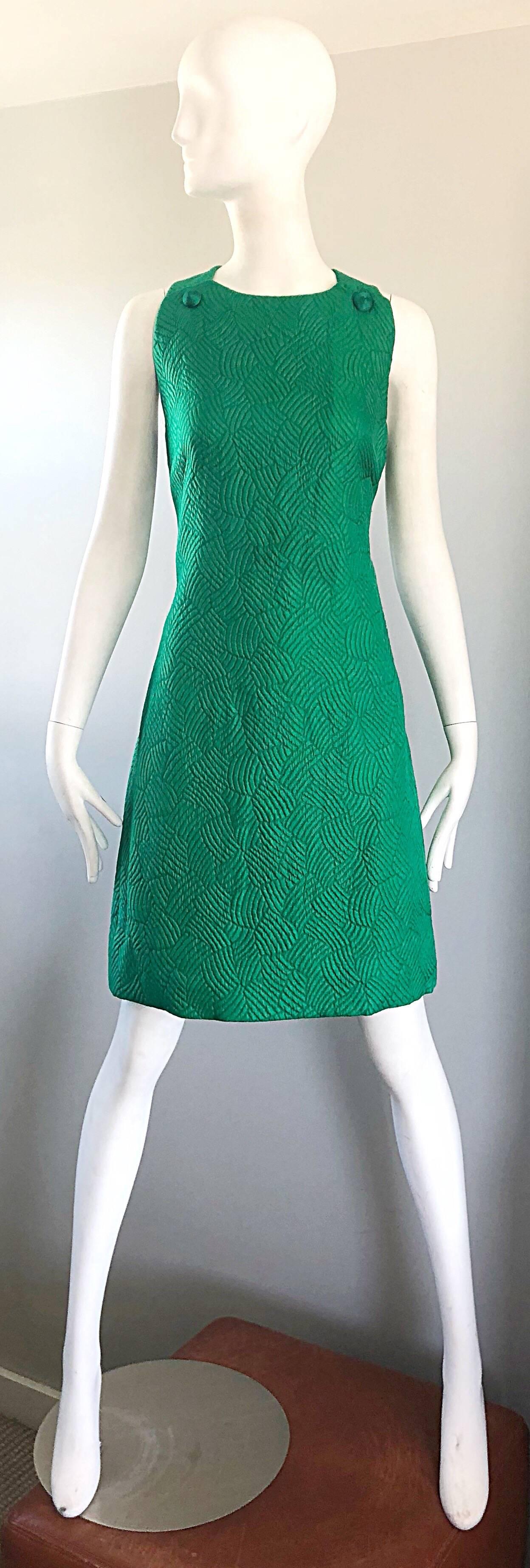 Chic 1960s Kelly Green Quilted Silk Dress and Cropped Jacket Vintage 60s Set 7