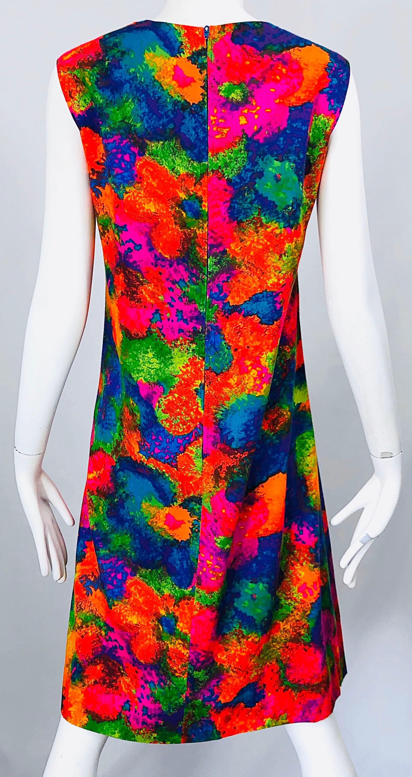 Chic 1960s Larger Size Neon Abstract Flower Print Vintage 60s Cotton Shift Dress For Sale 4