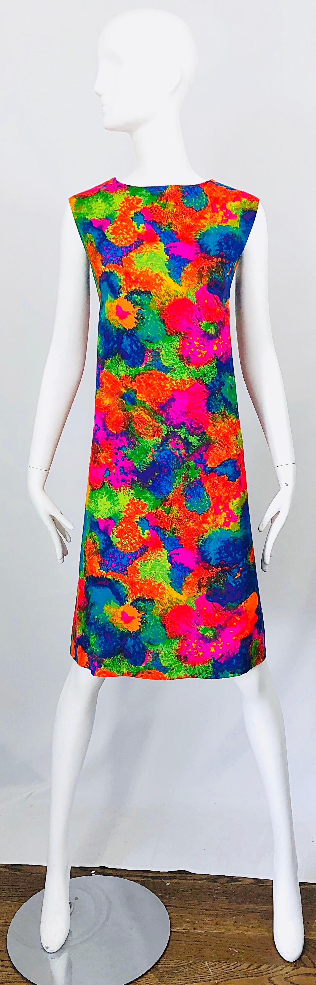 Chic 1960s Larger Size Neon Abstract Flower Print Vintage 60s Cotton Shift Dress For Sale 5