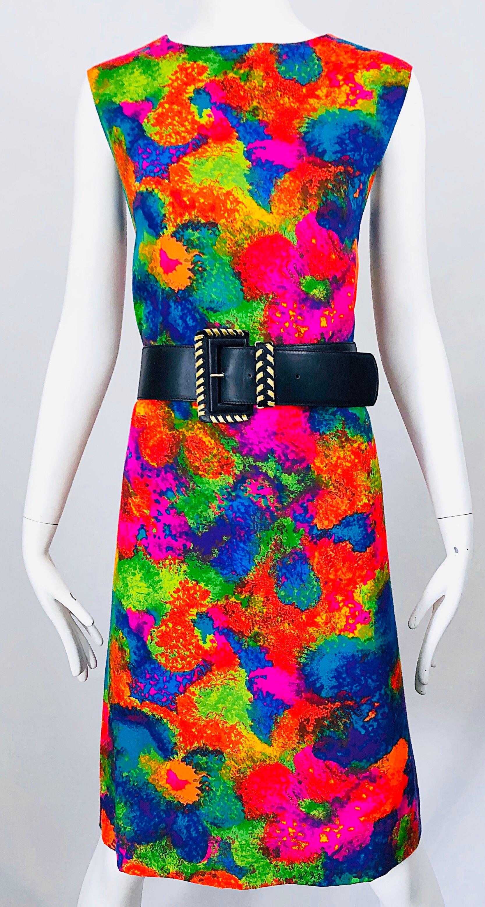 Chic 1960s Larger Size Neon Abstract Flower Print Vintage 60s Cotton Shift Dress For Sale 3