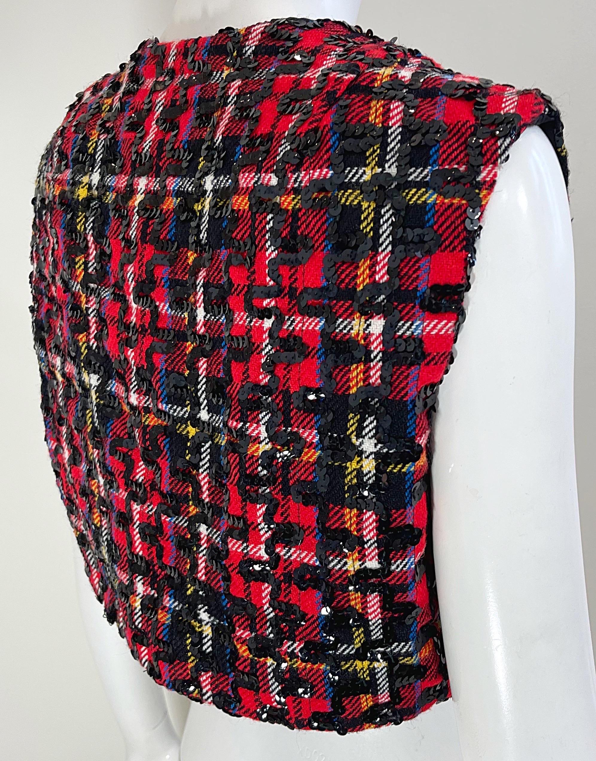 Chic 1960s Lee Jordan Red Tartan Plaid Sequin Vintage 60s Cropped Wool Vest For Sale 8