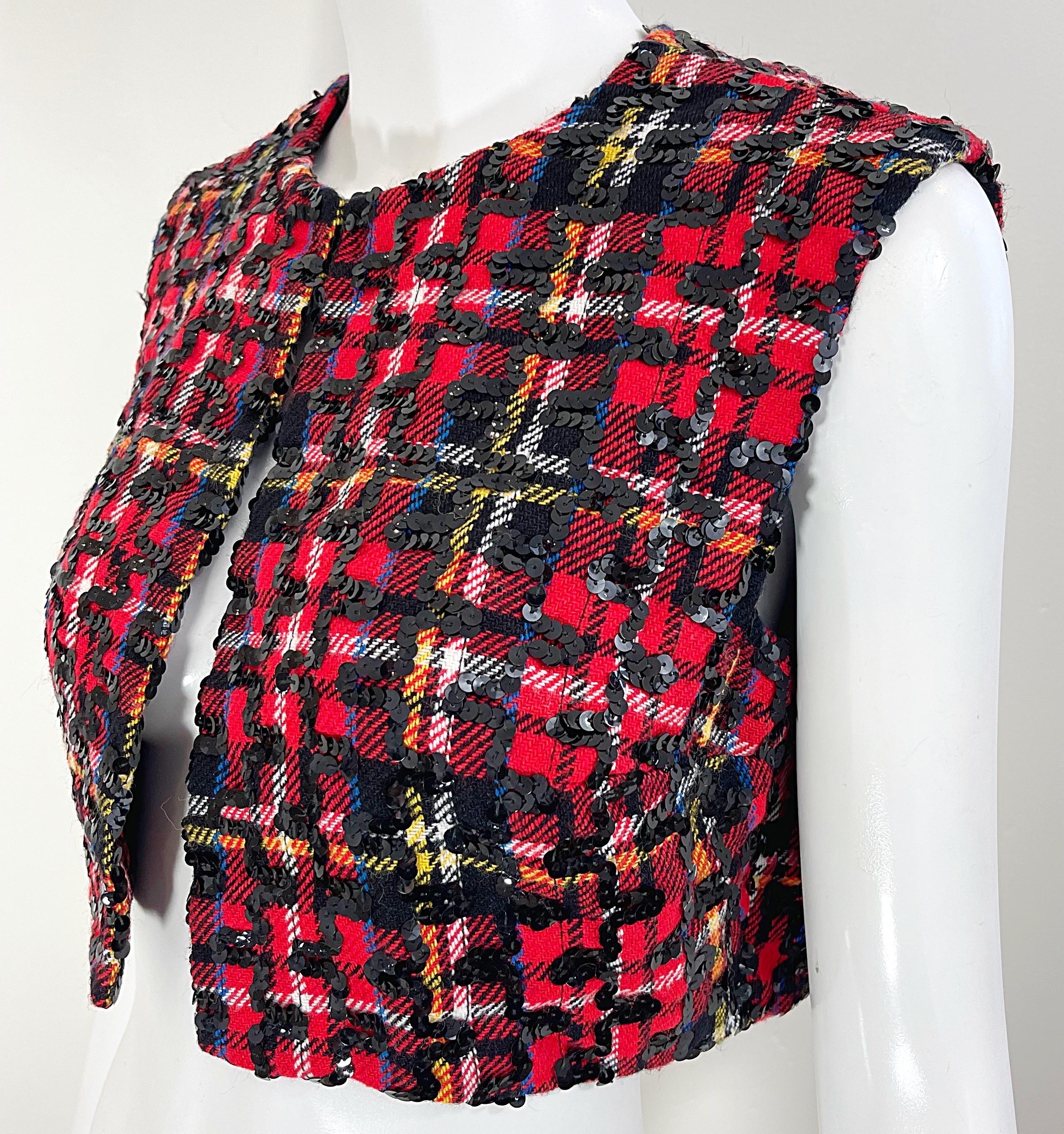 Chic 1960s Lee Jordan Red Tartan Plaid Sequin Vintage 60s Cropped Wool Vest For Sale 1